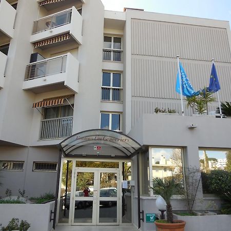 Les Genevriers Apartment Кан Екстериор снимка