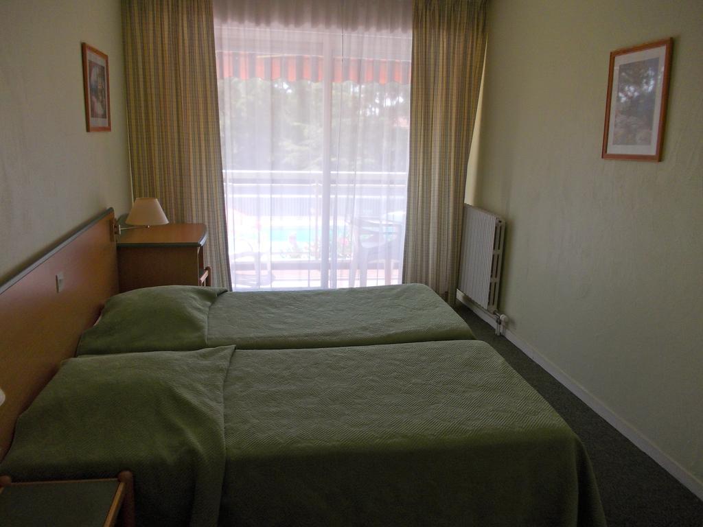 Les Genevriers Apartment Кан Стая снимка